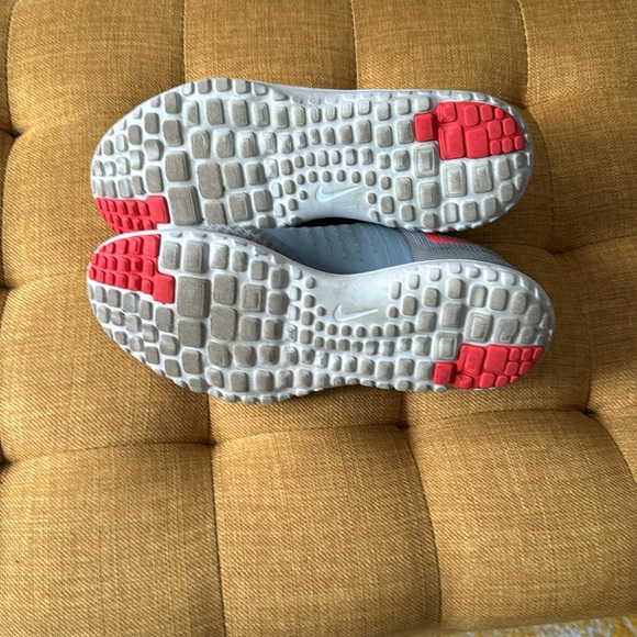 Nike sneakers - Picture 4 of 4